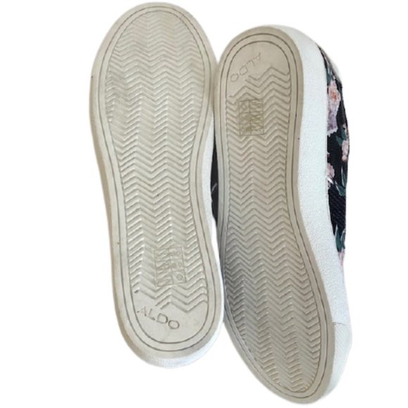 ALDO Canvas Sneakers - Black with Pink Roses - 8.5 - Picture 10 of 11